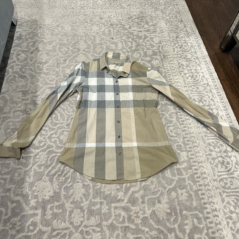 Burberry Brit shirt size XS